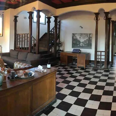 Villa Maison De Maitre Dans Un Village A La Campagne
